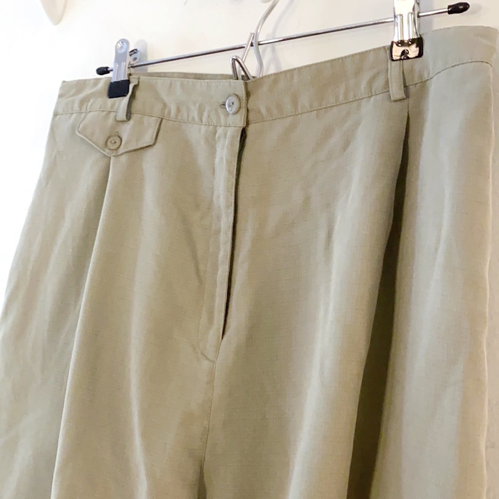 SALE! 3 for $20🌠 Vintage sage green high waist shorts